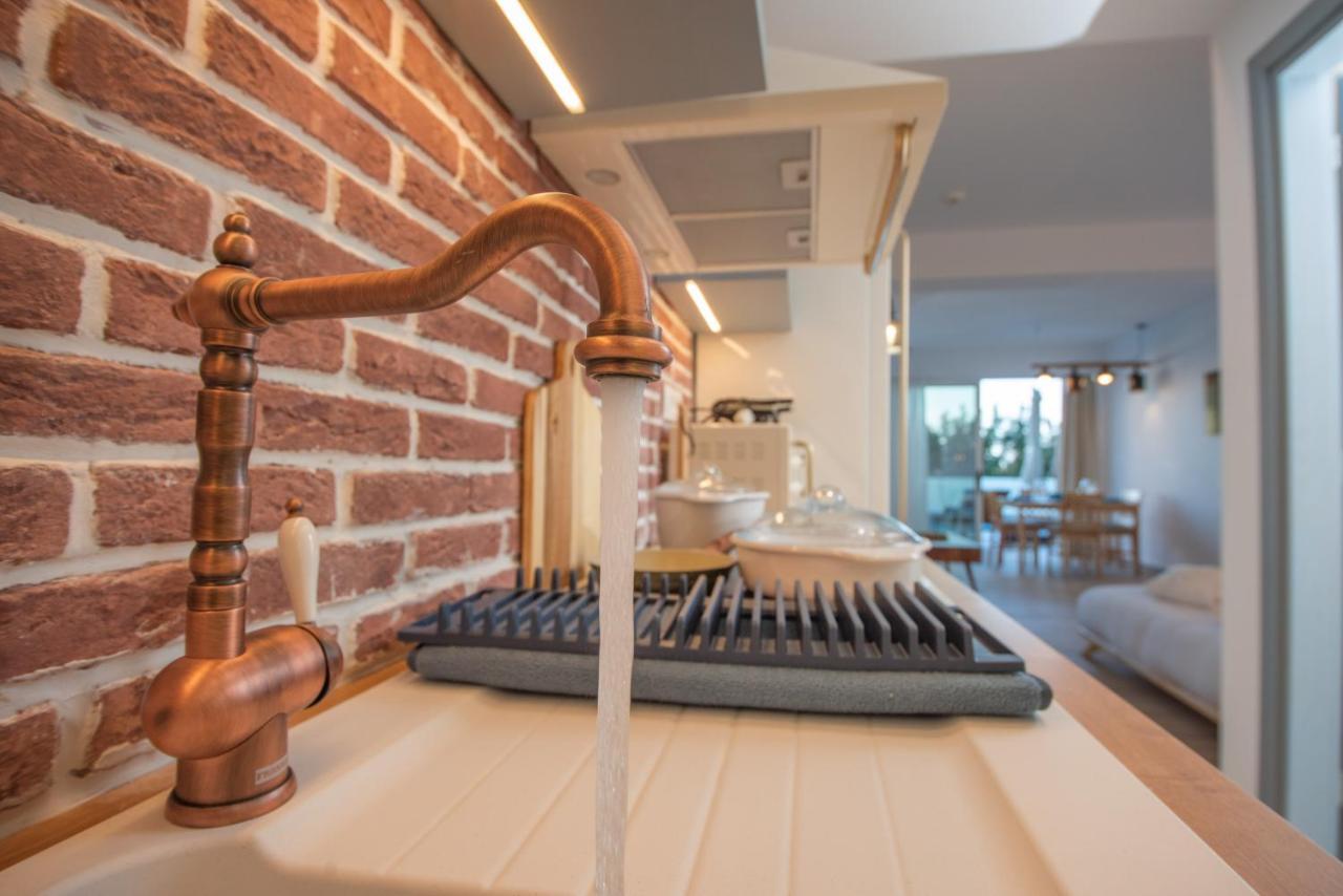 Ammos Lux Apartments Crete Agios Nikolaos Exteriör bild