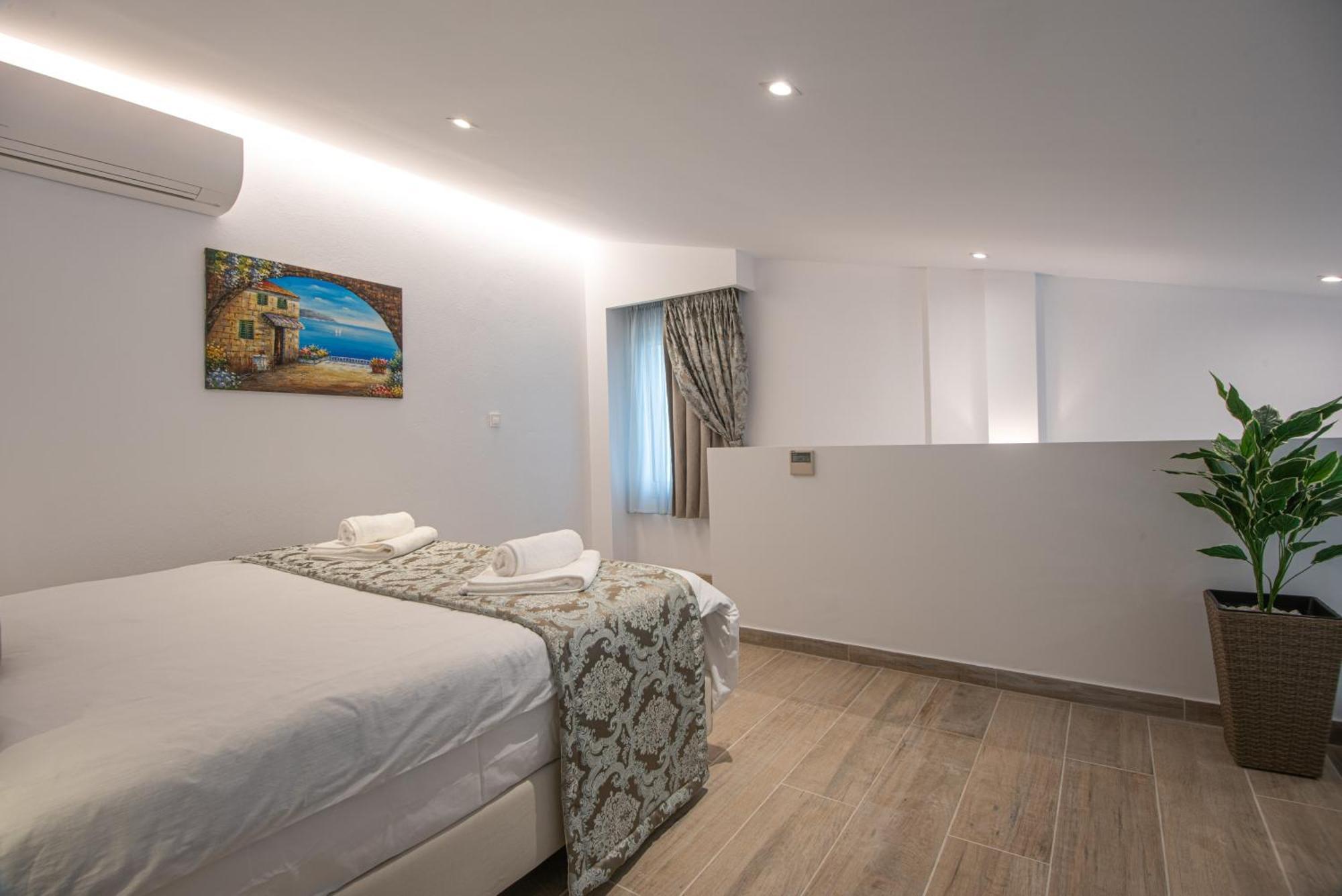 Ammos Lux Apartments Crete Agios Nikolaos Exteriör bild