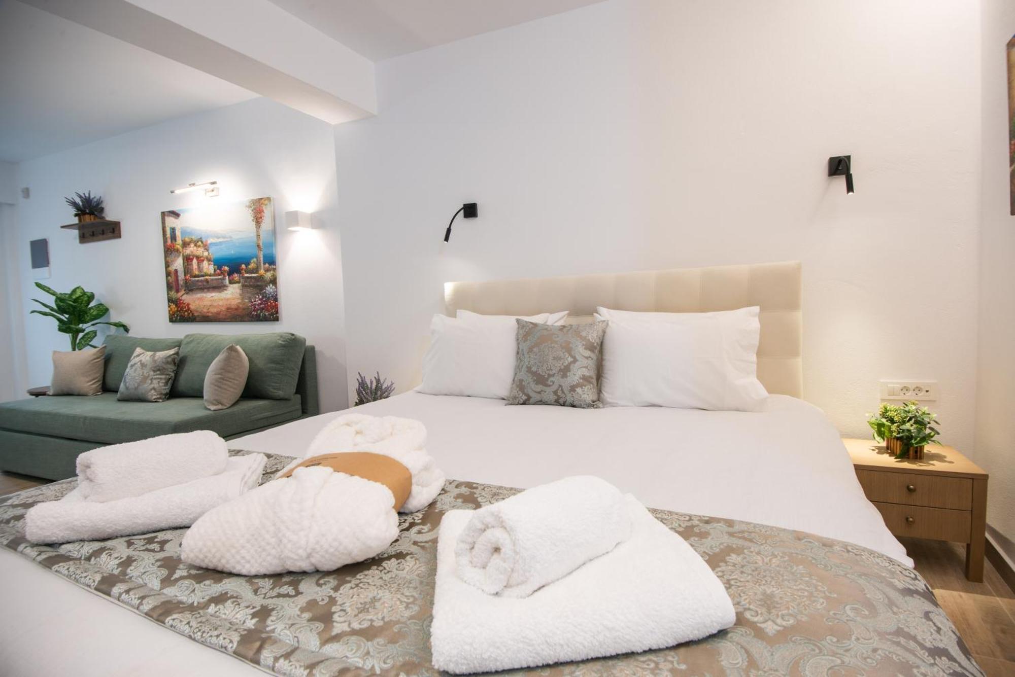 Ammos Lux Apartments Crete Agios Nikolaos Exteriör bild